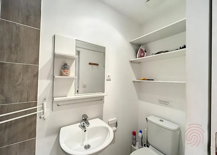 Avec Terrasse Sud, Proche Thermes Et Centre - - Fr-1-451-190 Lamalou-les-Bains